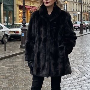 Vintage 198os Boulevard
East Black Faux Fur Coat
"NWT" size 2X